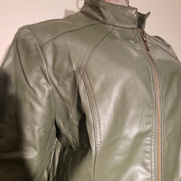 Green faux leather jacket - Picture 7 of 9